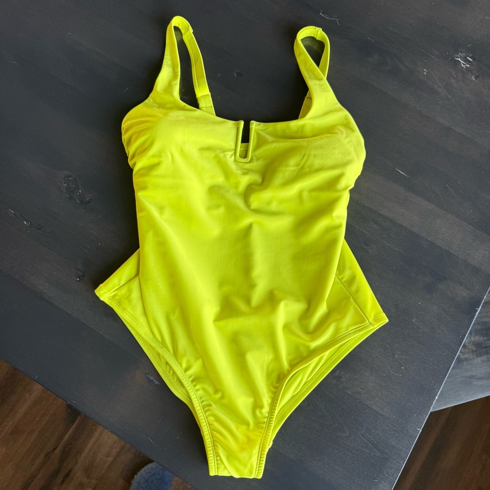 NWT Kona Sol One Piece U-Wire Medium Coverage One Swimsuit Bright Yellow Size L
